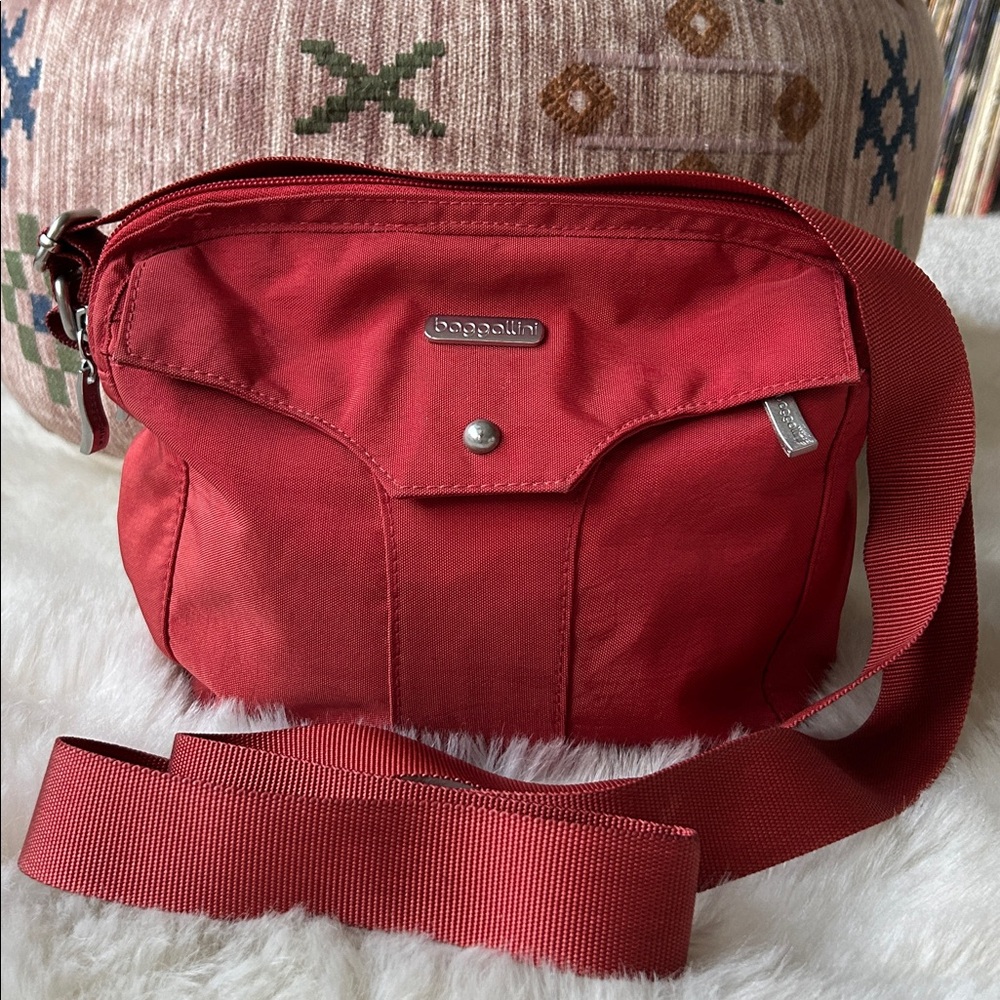 Baggallini Orange Canvas Crossbody/Shoulder Bag Silver Accents